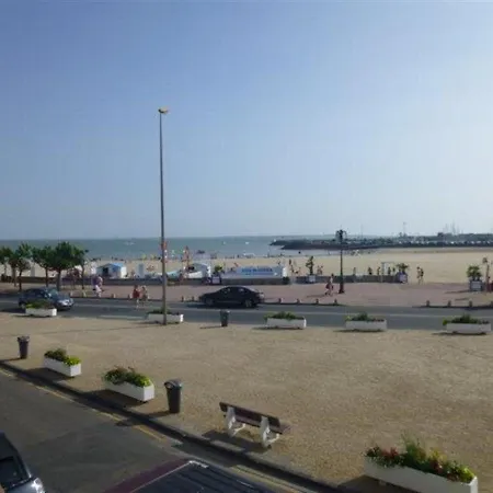 アパート Grande Plage : De Standing Idealement Situe ロワイヤン